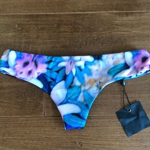 Brand new stone fox swim bottoms